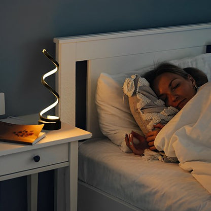 Lampe de table femme endormie