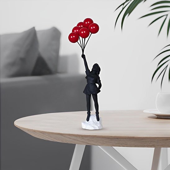 sculpture fillette ballon rouge
